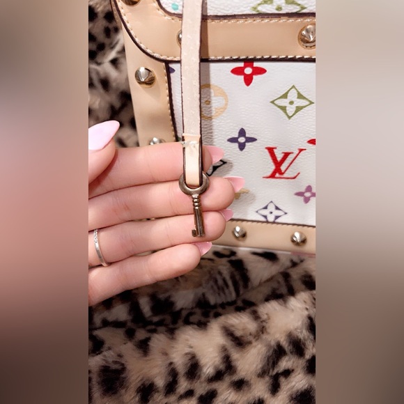 Designer inspired purse - Picture 7 of 16